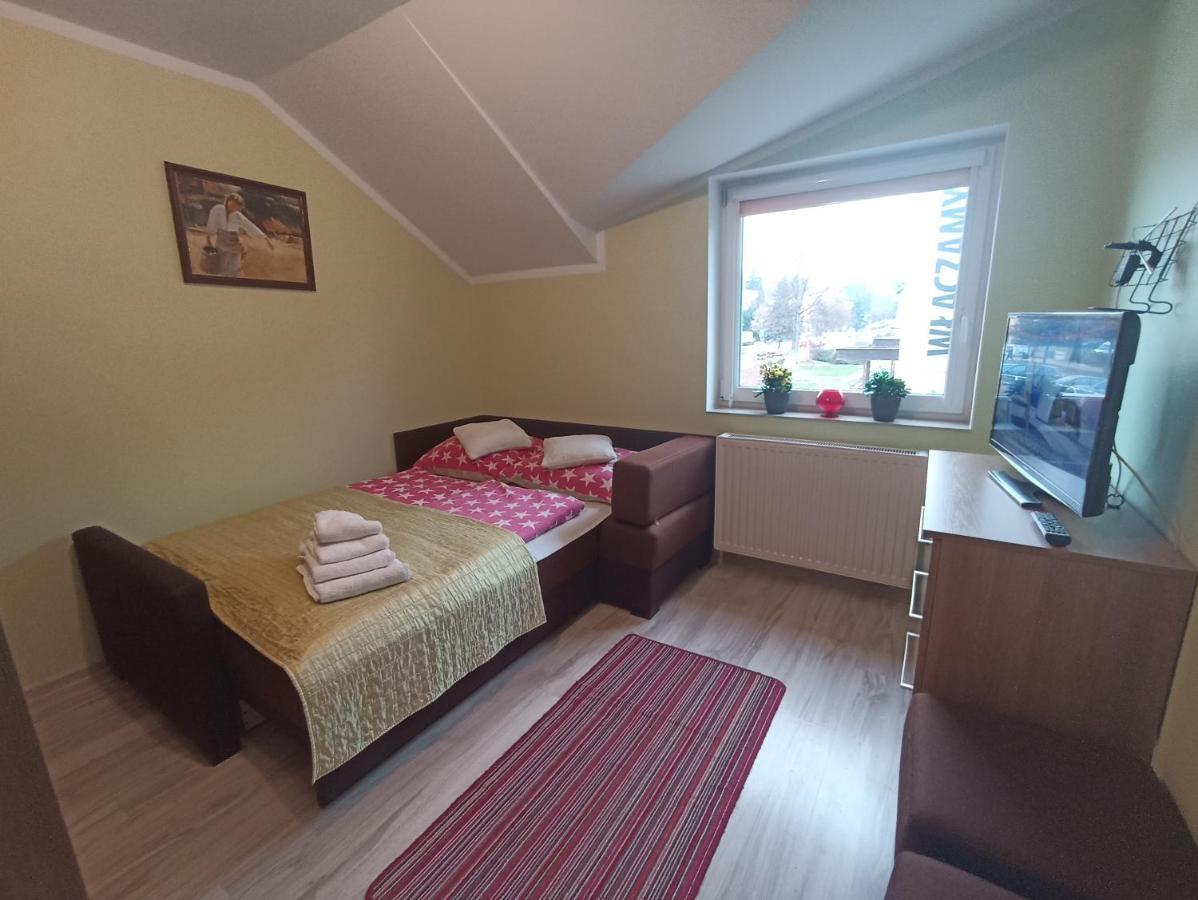 Appartement Apartament Idylla à Kudowa-Zdrój Extérieur photo