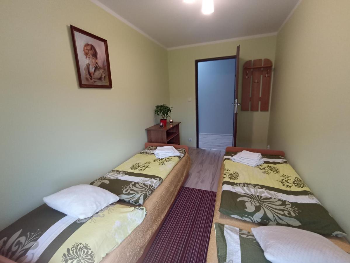Appartement Apartament Idylla à Kudowa-Zdrój Extérieur photo